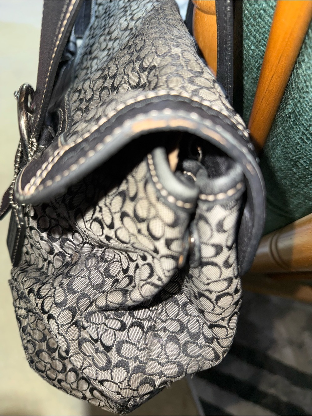 COACH Some Rehab Needed Vintage Soho Signature Jacquard Flap Satchel Black/Grey - Picture 13 of 16